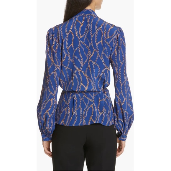 L'agence Cara Silk Wrap Top Blouse Blue Gold Chain Balloon Sleeve Lightweight XL - Picture 2 of 16